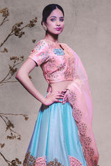 ALICE IN WONDERLANDX