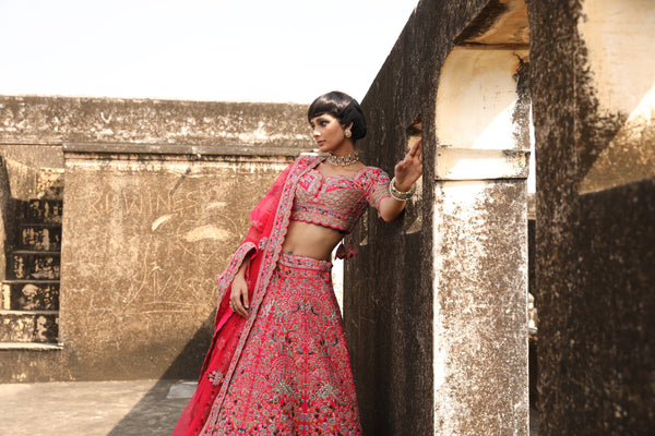 Fusion Haldi Outfit Ideas for the Modern Bride