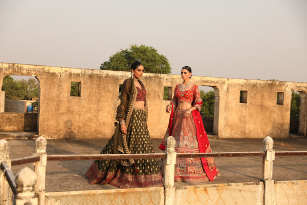 Saree vs. Lehenga: What to Wear for Your Haldi Ceremony